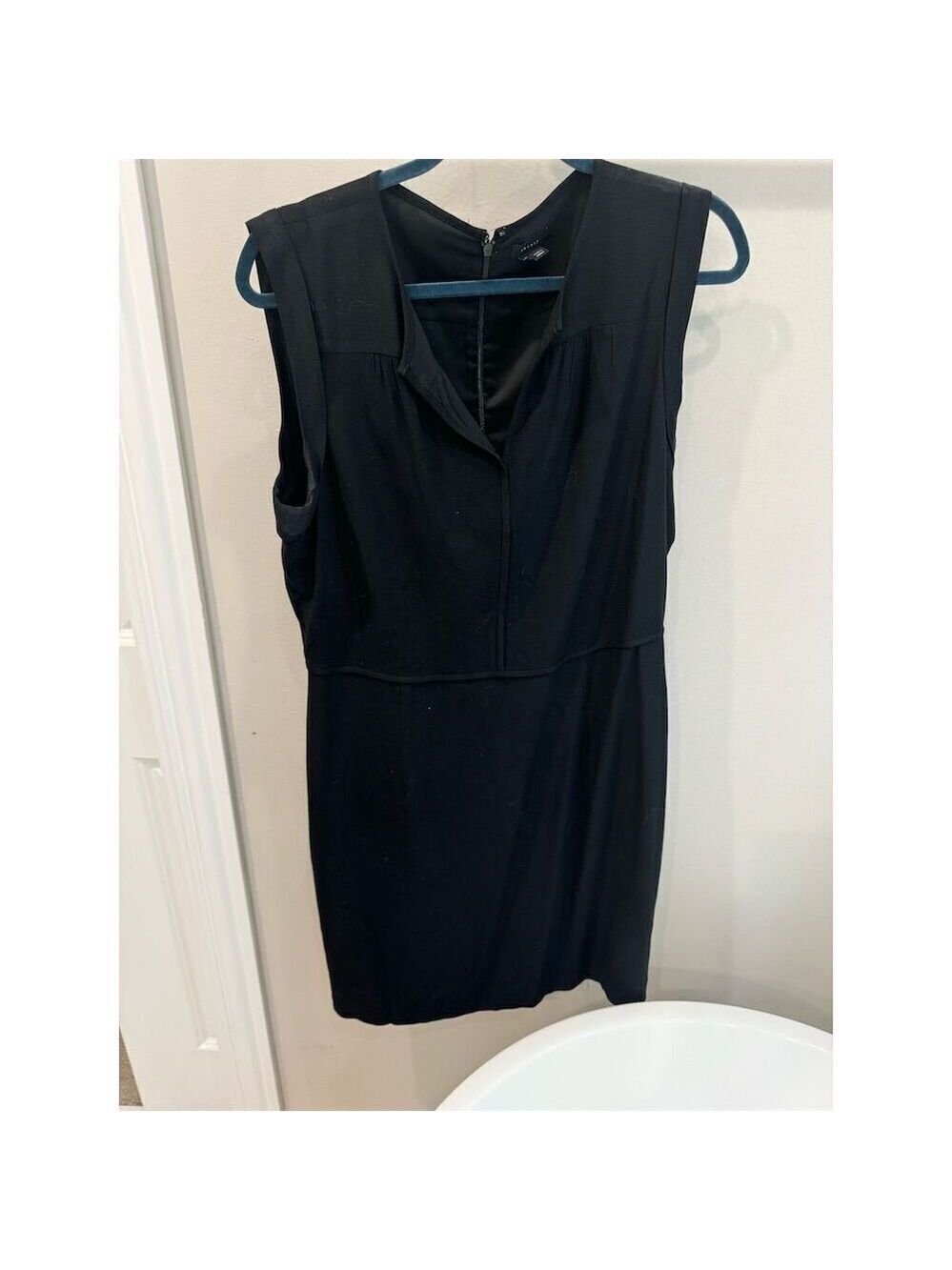 Theory Black Sleeveless Knee Length Dress Tailored Women's Business size 10